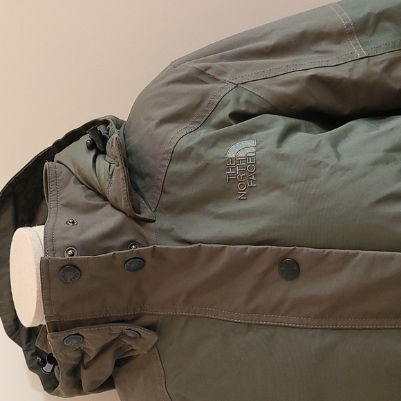 The north face reign on down parka jacket L - Picture 6 of 10